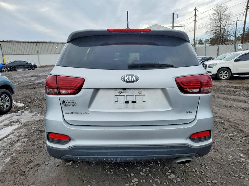 Kia Sorento 3.3L 6 ALL WHEEL DRIVE, снимка 6 - Автомобили и джипове - 53683119