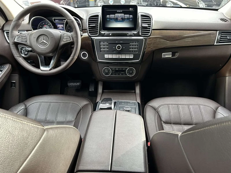 Mercedes-Benz GLE 350 4MATIC, снимка 11 - Автомобили и джипове - 53871572