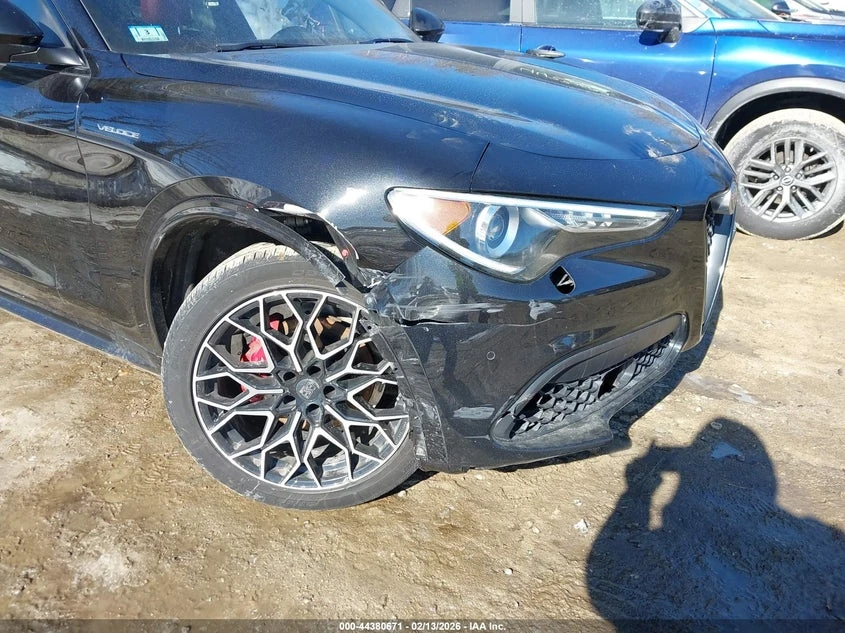 Alfa Romeo Stelvio 2.0l Veloce Ti Awd, снимка 6 - Автомобили и джипове - 53907209