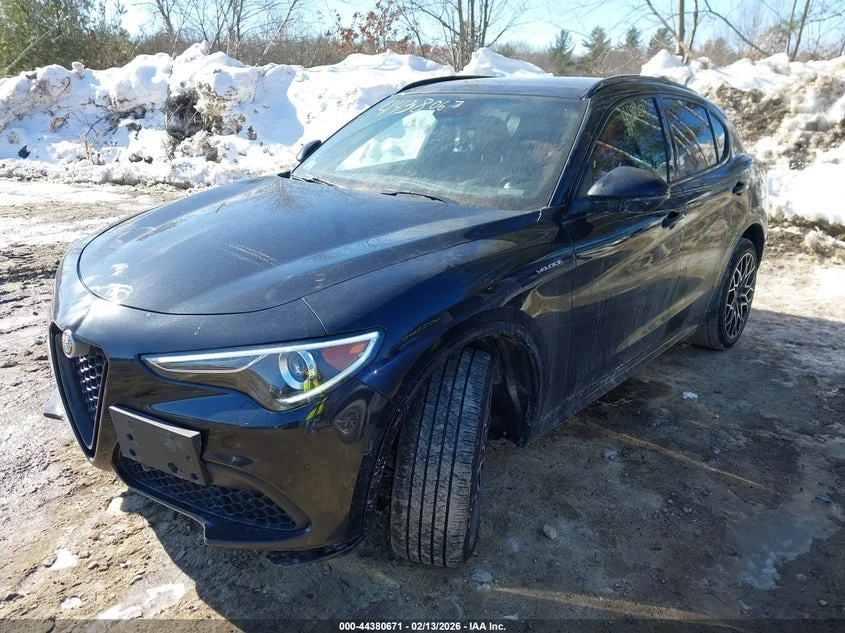 Alfa Romeo Stelvio 2.0l Veloce Ti Awd, снимка 2 - Автомобили и джипове - 53907209