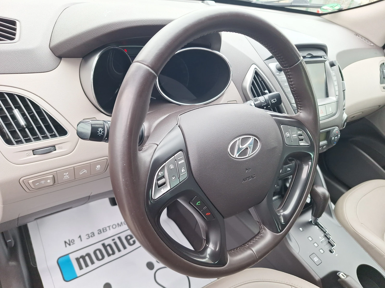 Hyundai IX35 2.0crdi 136ks 4x4 Face Koja Navi Full!, снимка 14 - Автомобили и джипове - 53961203