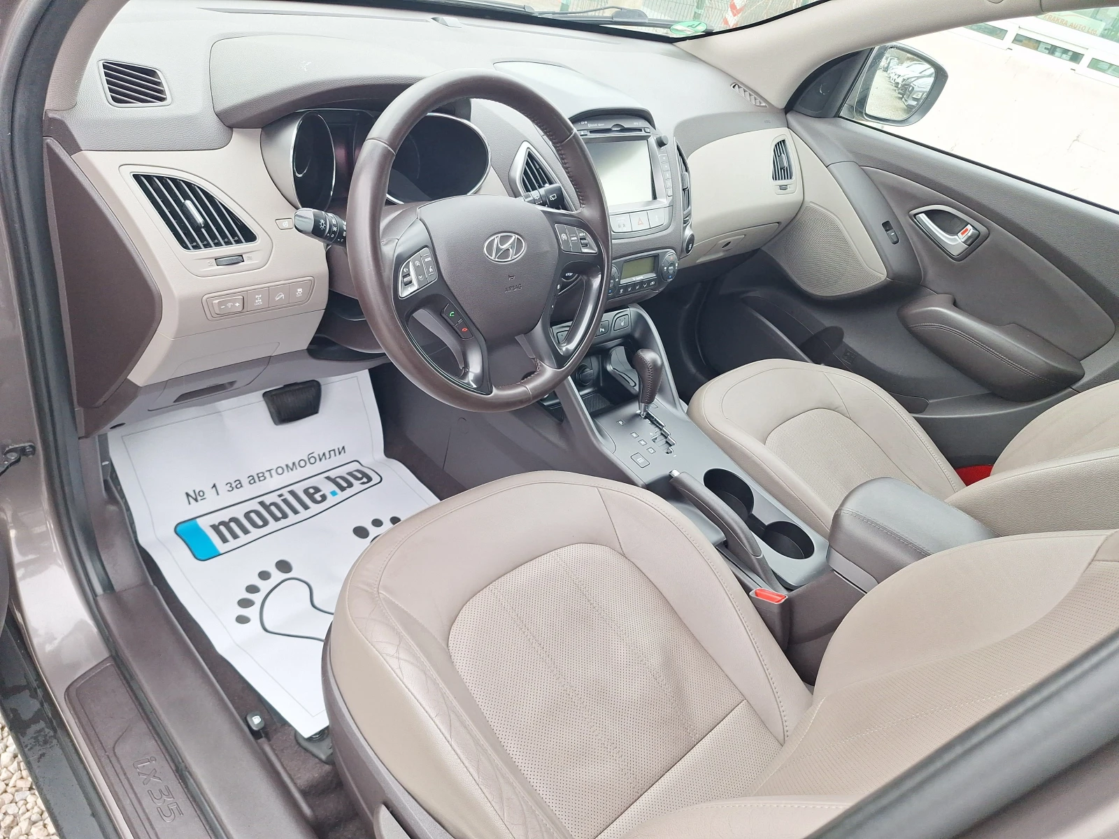 Hyundai IX35 2.0crdi 136ks 4x4 Face Koja Navi Full!, снимка 10 - Автомобили и джипове - 53961203