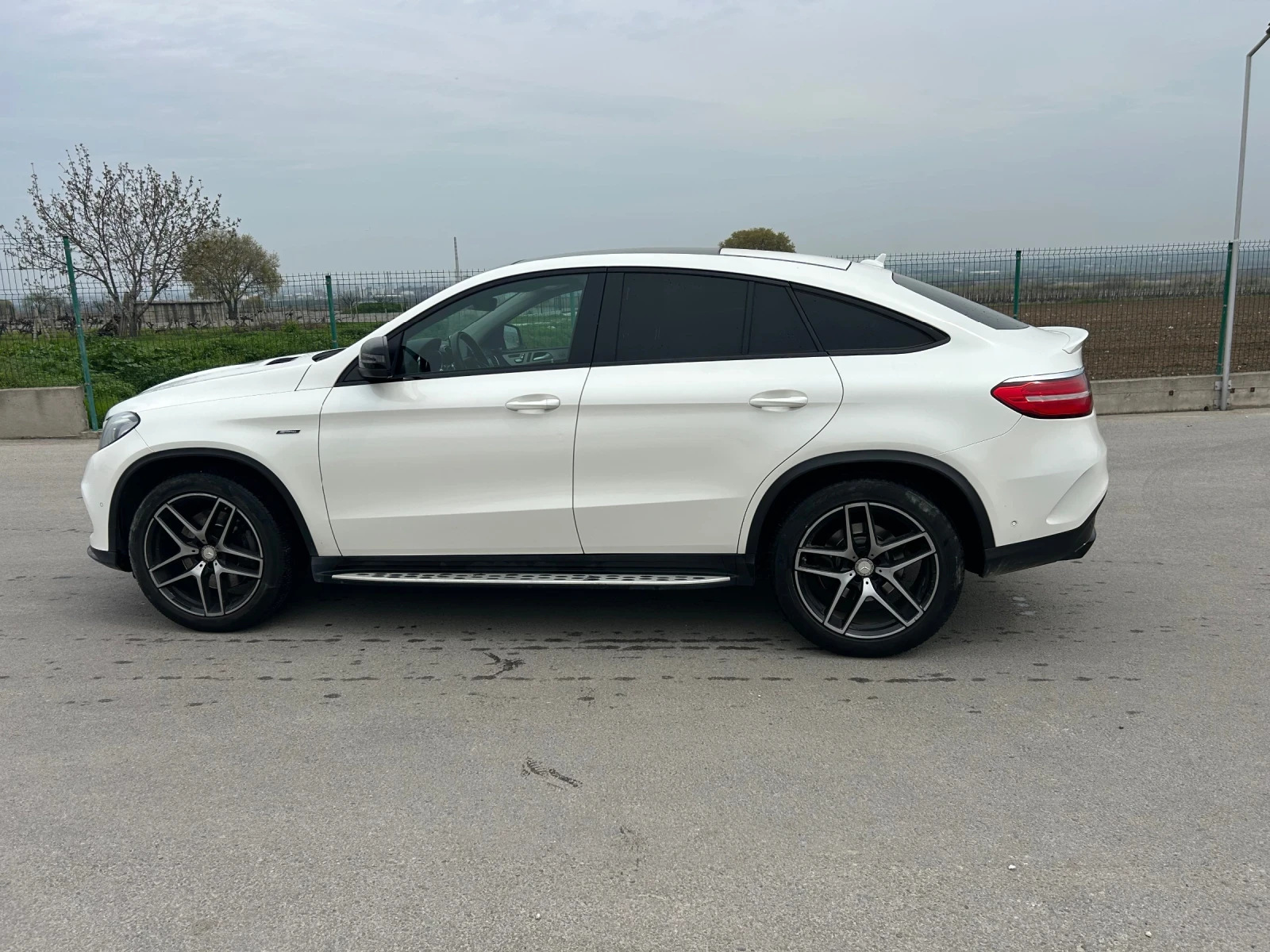 Mercedes-Benz GLE 450 AMG, снимка 4 - Автомобили и джипове - 54217514