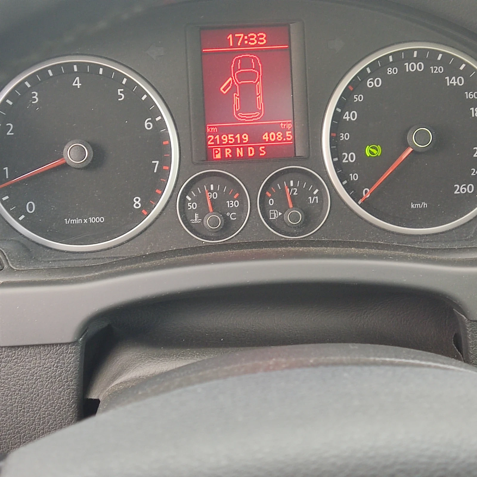 VW Tiguan TSI, снимка 11 - Автомобили и джипове - 54271501