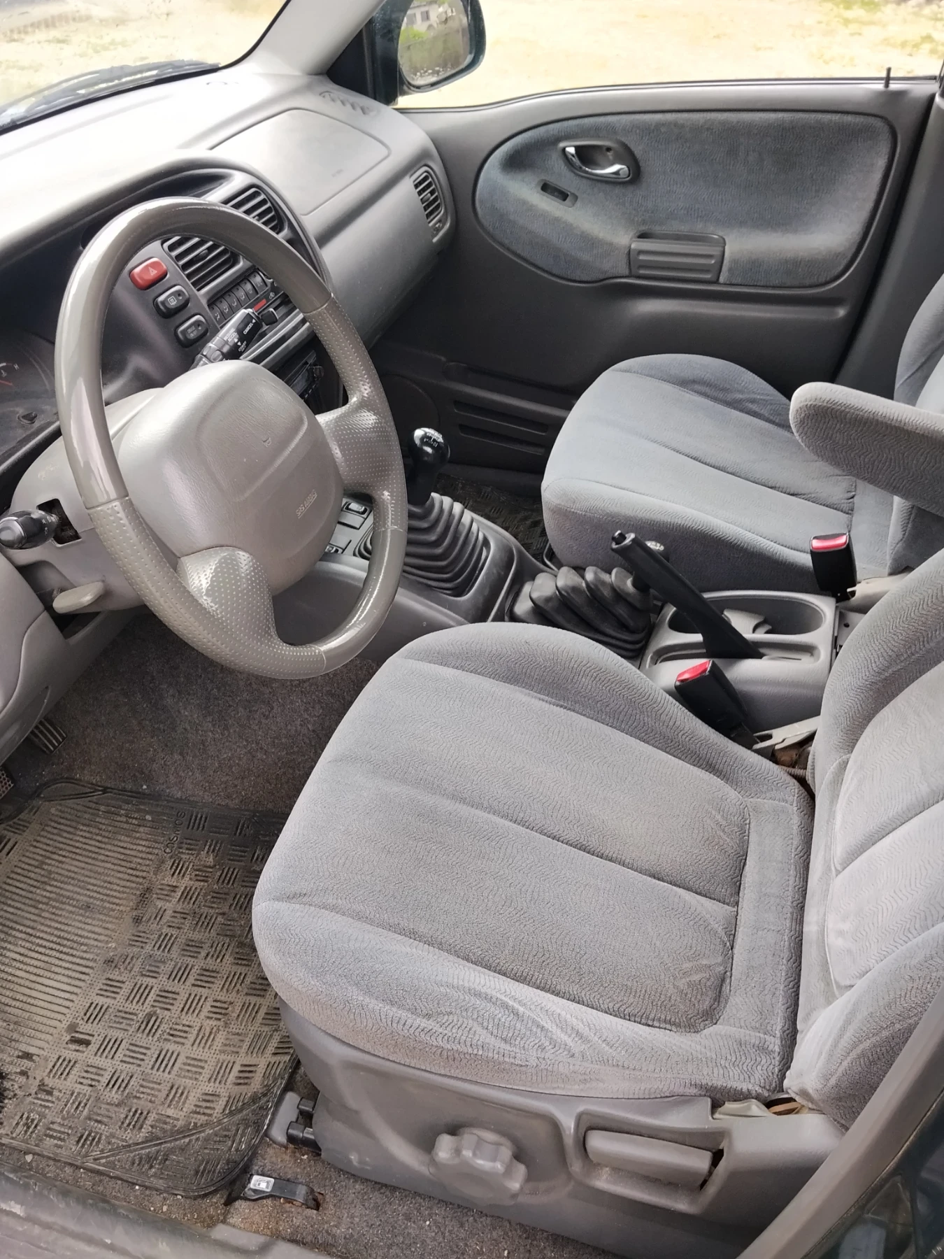 Suzuki Grand vitara, снимка 5 - Автомобили и джипове - 54387339