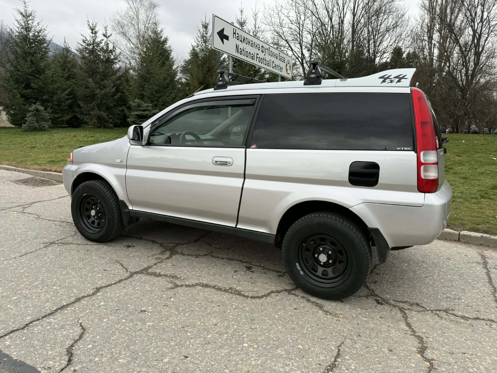 Honda Hr-v 4WD, снимка 3 - Автомобили и джипове - 54840501