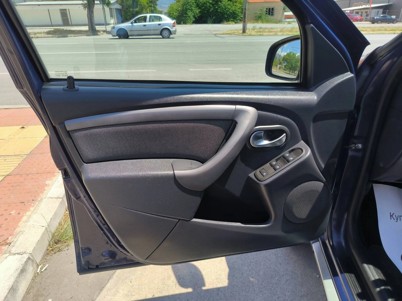 Dacia Duster 1.6i-Gpl-Navi-Kamera-Euro-6B, снимка 12 - Автомобили и джипове - 55277194