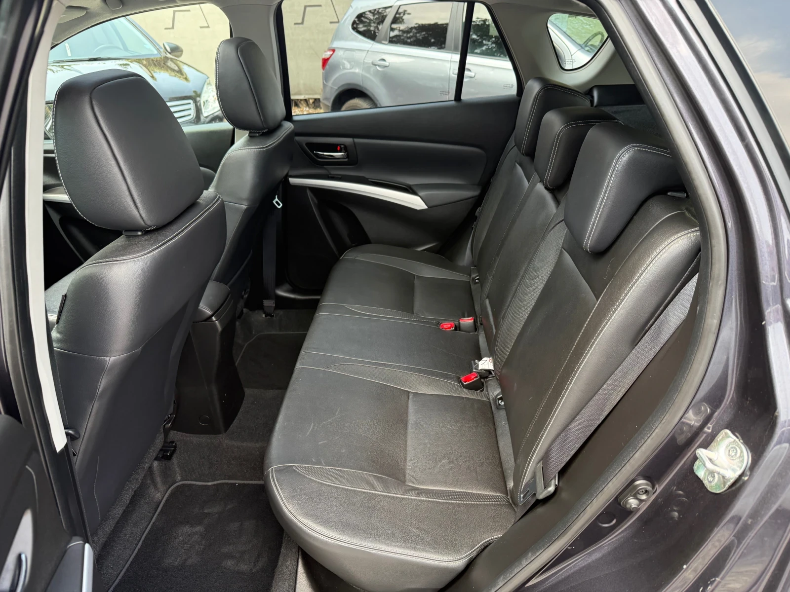 Suzuki SX4 S-Cross 1.6i Sergio Sellano Top - 4X4 - 132000kм -AВТОМАТ!, снимка 10 - Автомобили и джипове - 55873057