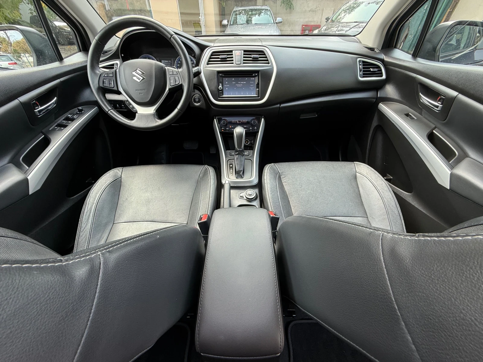 Suzuki SX4 S-Cross 1.6i Sergio Sellano Top - 4X4 - 132000kм -AВТОМАТ!, снимка 12 - Автомобили и джипове - 55873057