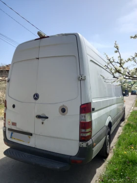 Mercedes-Benz 310, снимка 5