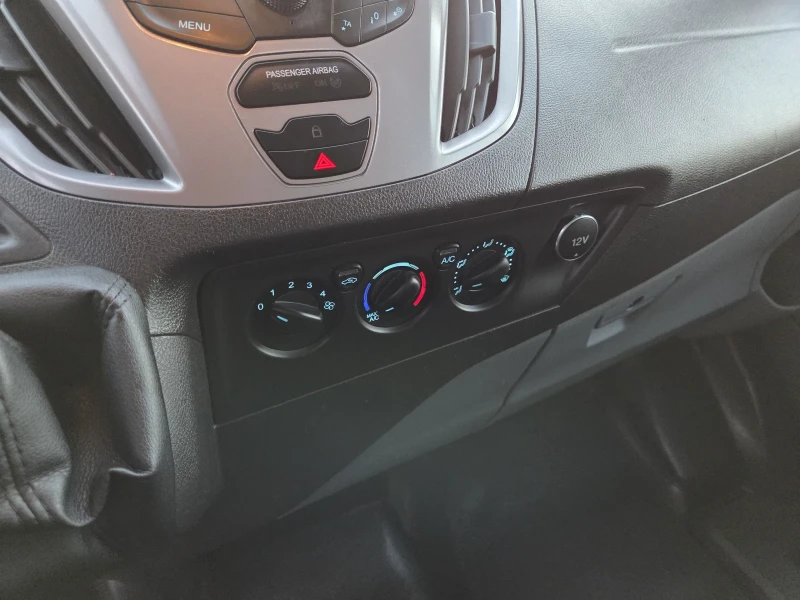Ford Transit Custom 2.0 TDCi, 9 местен, Клима, EURO 6, снимка 12 - Бусове и автобуси - 52425779