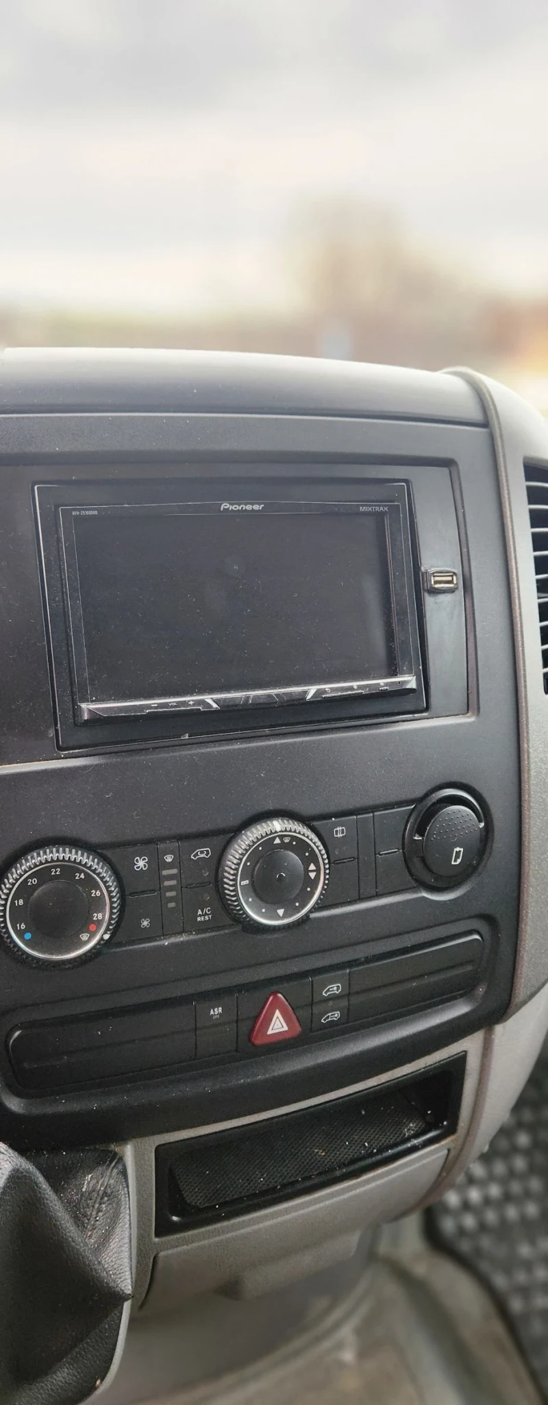 VW Crafter, снимка 13 - Бусове и автобуси - 53054227