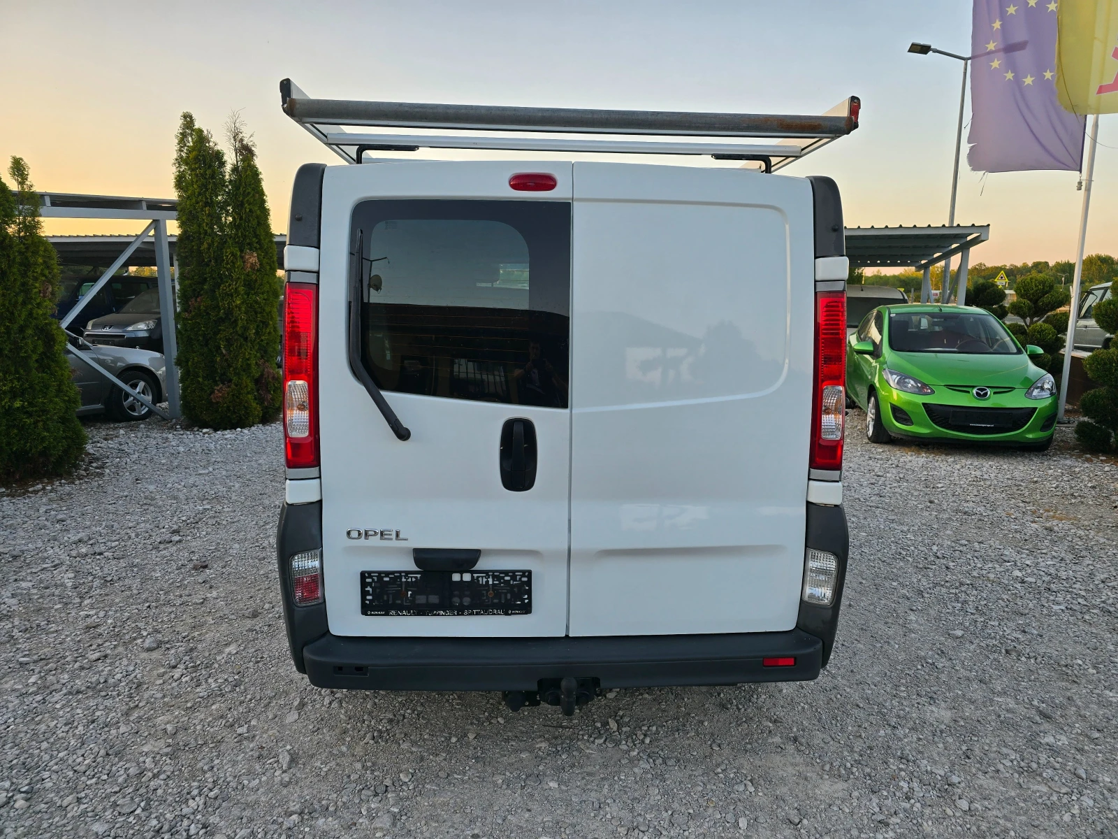 Opel Vivaro 2, 0 D КЛИМАТИК ДЪЛГА БАЗА !! РЕАЛНИ КМ. ЕВРО 5 !! - изображение 4
