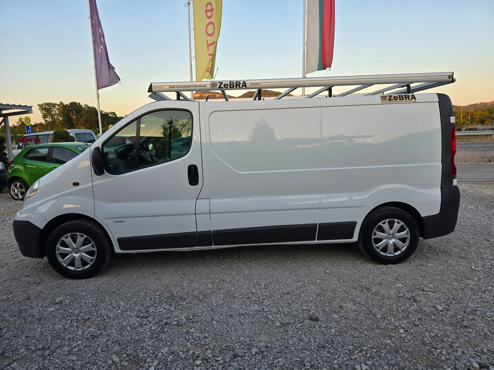 Opel Vivaro 2, 0 D КЛИМАТИК ДЪЛГА БАЗА !! РЕАЛНИ КМ. ЕВРО 5 !! - изображение 2