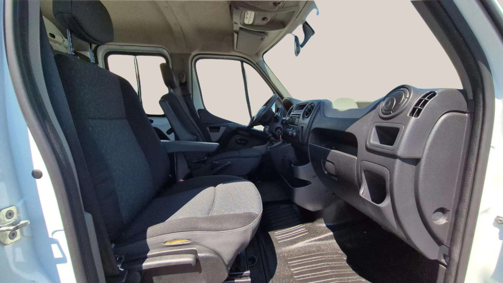 Opel Movano 2.3 D - изображение 9