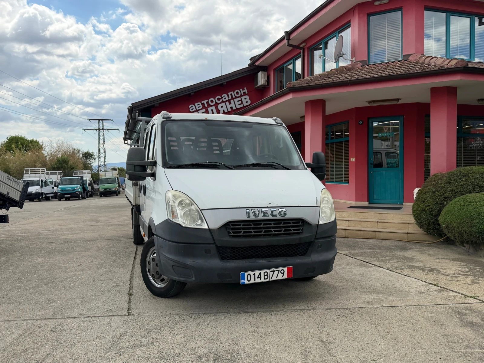 Iveco Daily 3.0HPI* 35C15* 7места* 4.10 метра каросерия, снимка 2 - Бусове и автобуси - 55588702