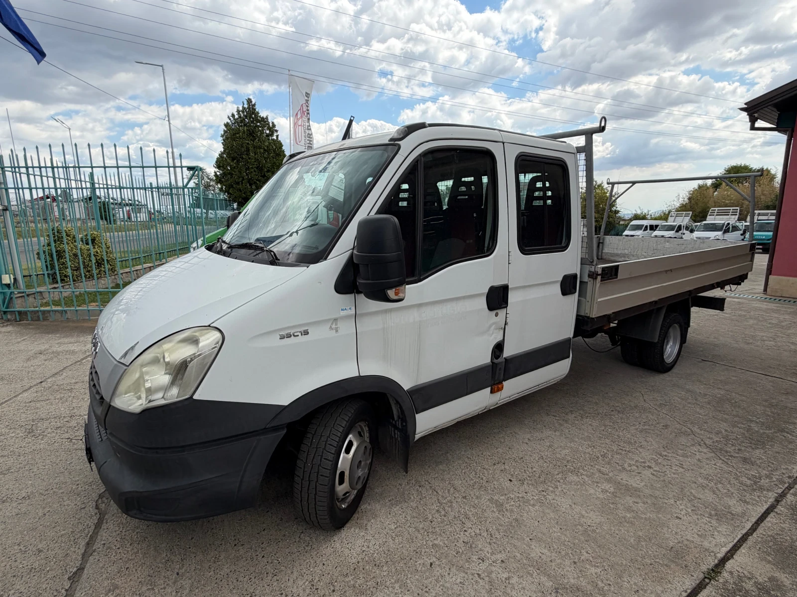Iveco Daily 3.0HPI* 35C15* 7места* 4.10 метра каросерия, снимка 3 - Бусове и автобуси - 55588702