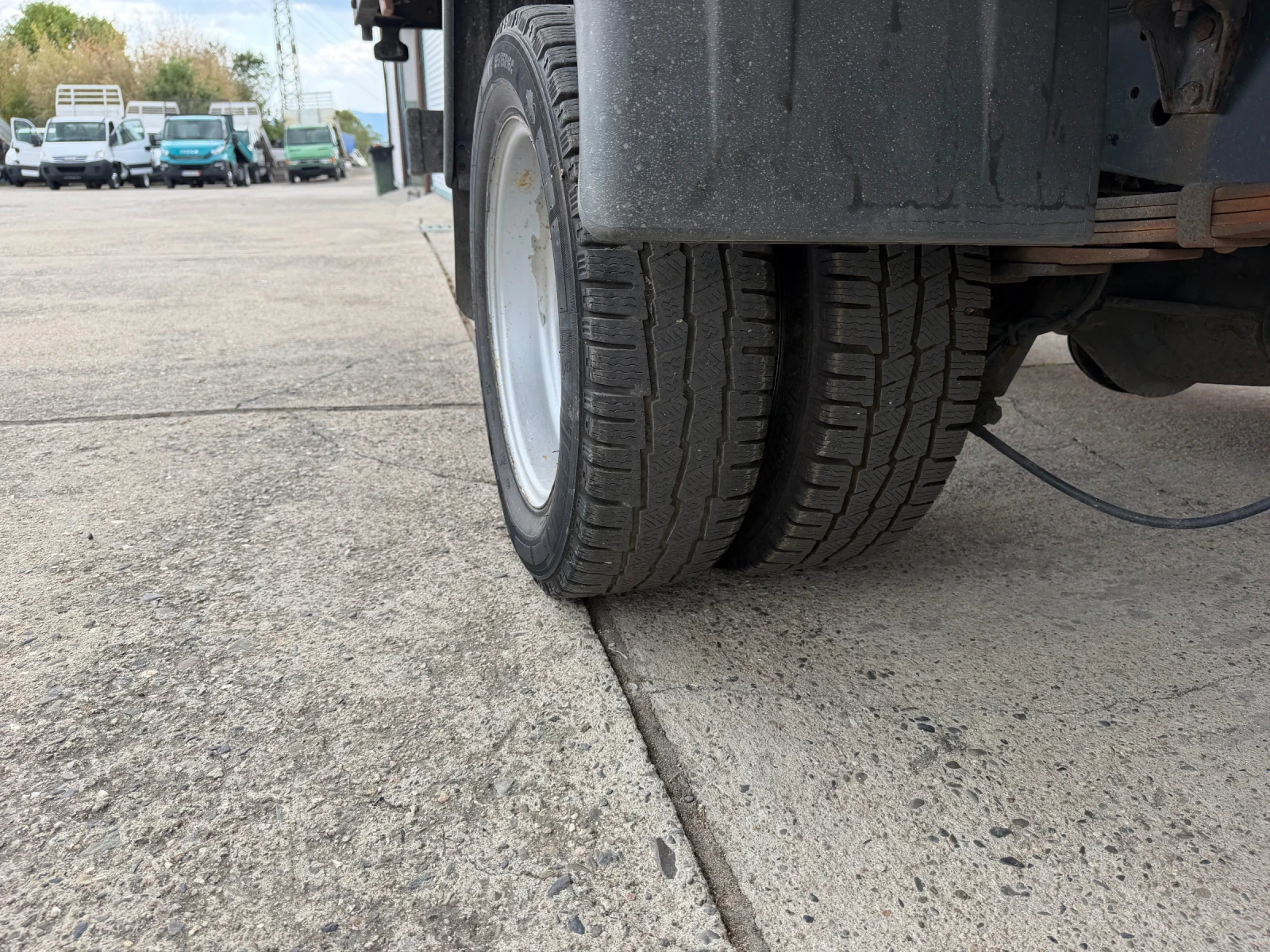 Iveco Daily 3.0HPI* 35C15* 7места* 4.10 метра каросерия, снимка 9 - Бусове и автобуси - 55588702