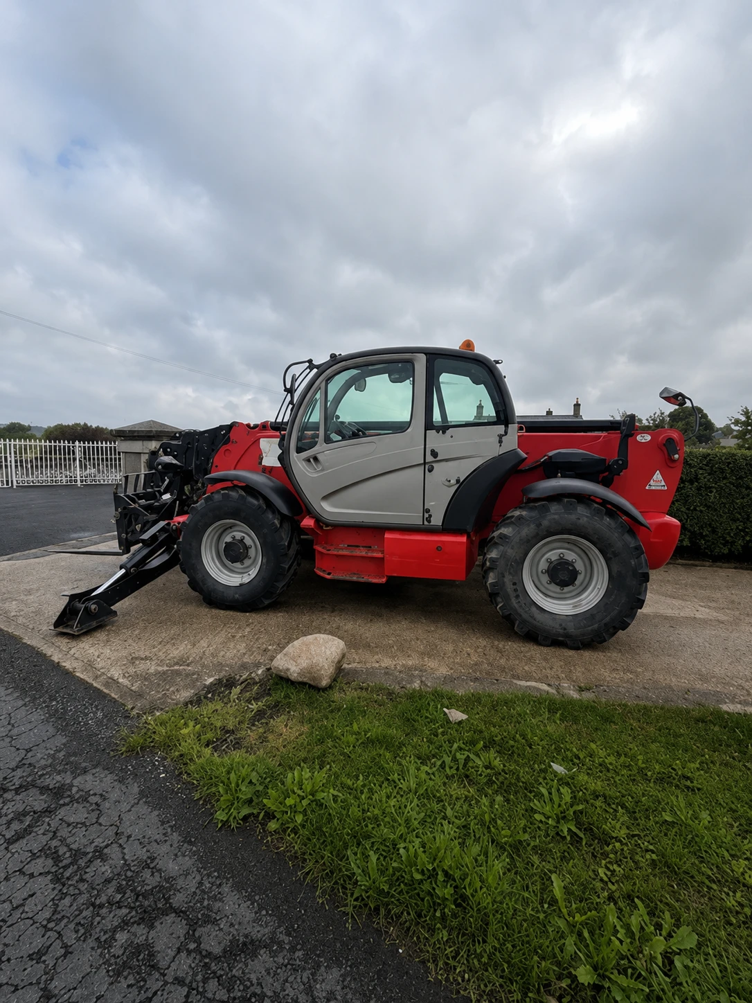 Телескопичен товарач Manitou MT1840, снимка 9 - Селскостопанска техника - 55887237
