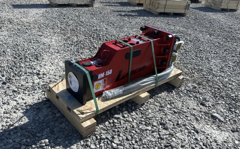 Допълнително оборудване Хидравличен чук НОВ Хидравлчен чук LANCINI за мини багер, снимка 2 - Индустриална техника - 52324497