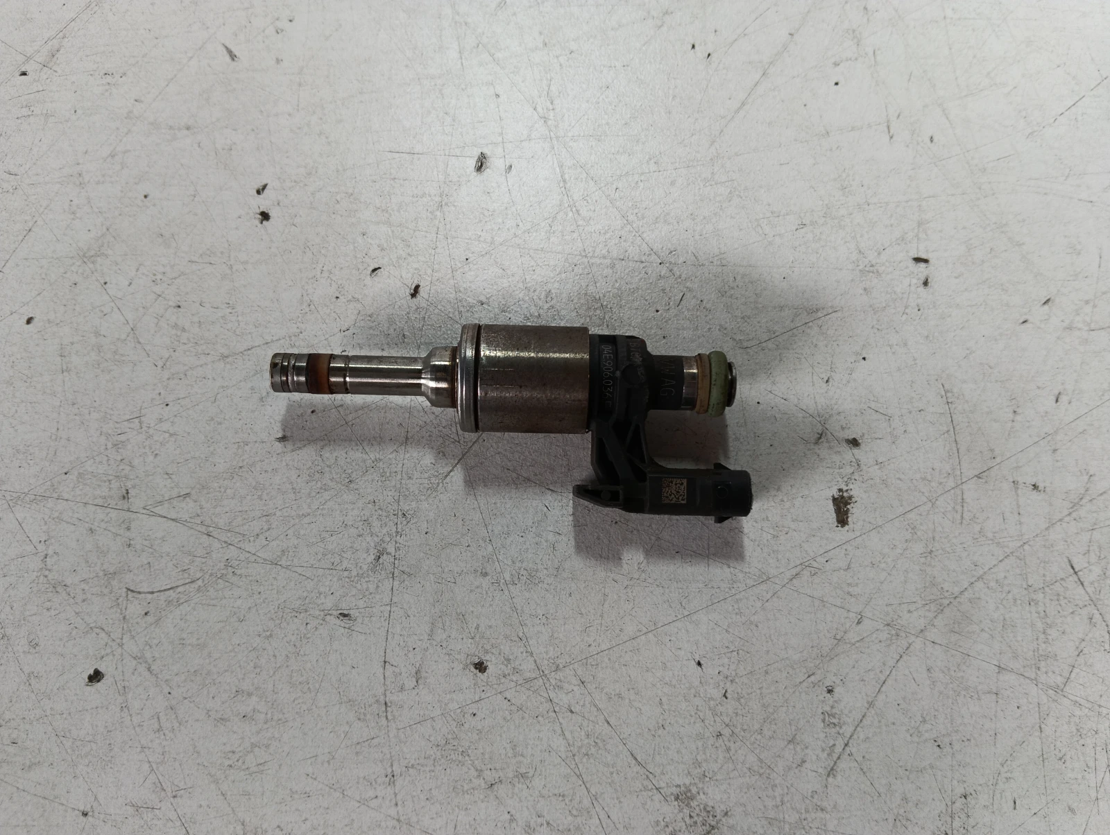 дюза 1.2 TSI 04E906036E 0261500248 Seat Leon