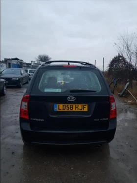 Kia Carens 2.0 CRDI AUTO, снимка 2
