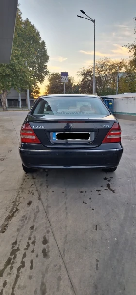 Mercedes-Benz C 220, снимка 3