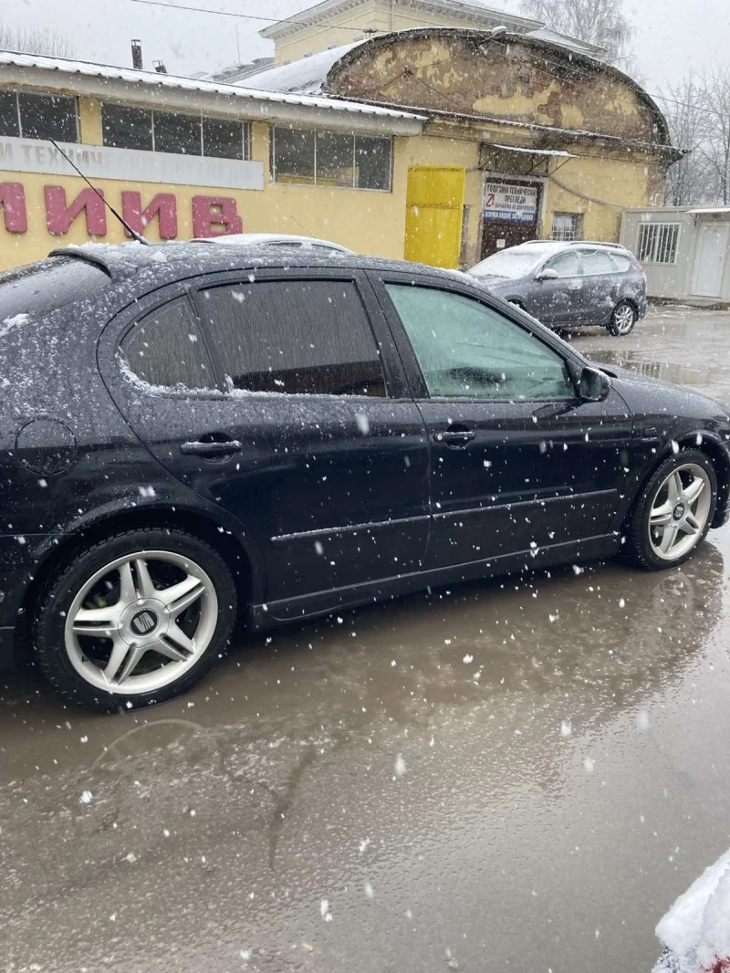 Seat Toledo 1.8, снимка 4 - Автомобили и джипове - 48012690