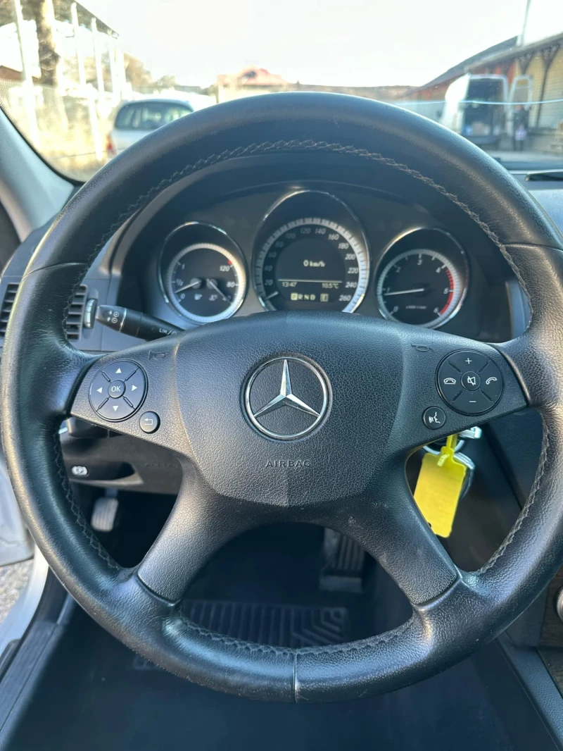 Mercedes-Benz C 220 C220, снимка 7 - Автомобили и джипове - 49074323