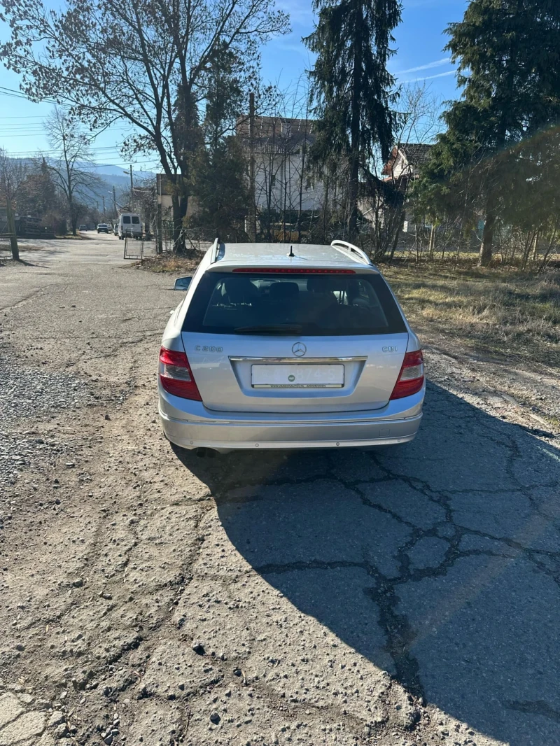 Mercedes-Benz C 220 C220, снимка 4 - Автомобили и джипове - 49074323