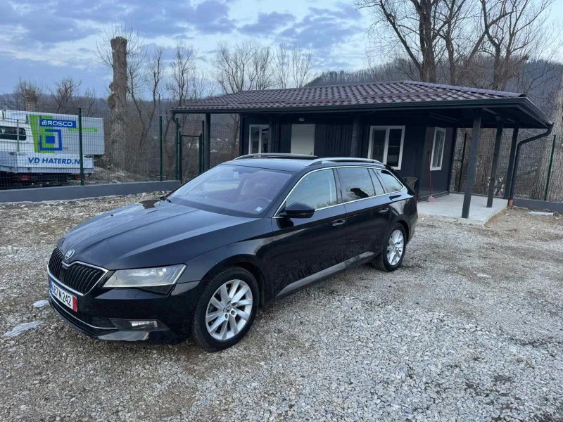 Skoda Superb, снимка 1 - Автомобили и джипове - 49314855