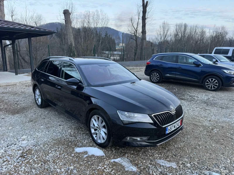 Skoda Superb, снимка 2 - Автомобили и джипове - 49314855