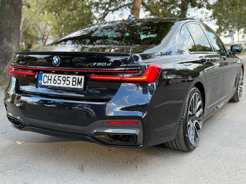 BMW 730 Head-up* M-Pack* Подг-Обдух* Завиващ заден мост* F, снимка 2 - Автомобили и джипове - 52010701