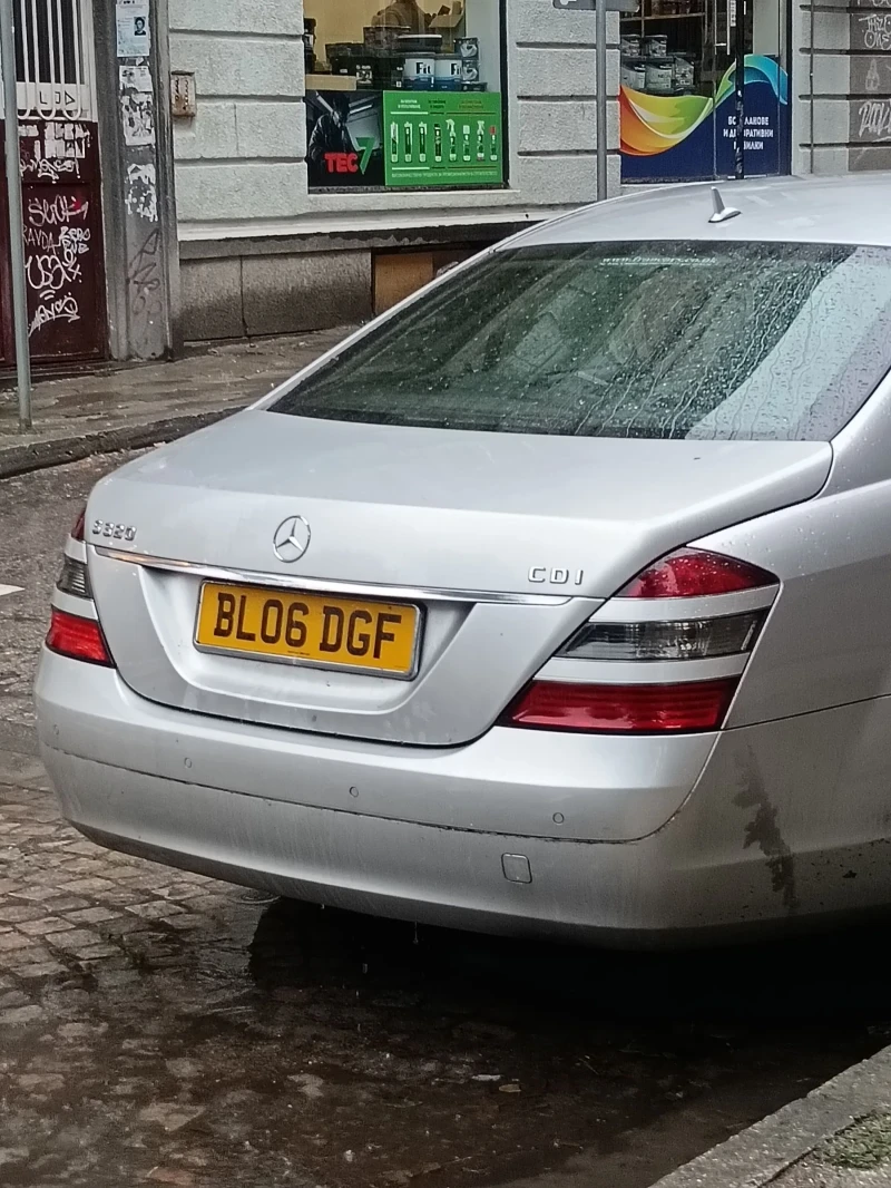 Mercedes-Benz S 320 W221