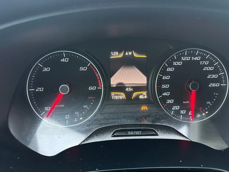 Seat Leon LED Navi  Кожа 6 скорости Подгрев , снимка 15 - Автомобили и джипове - 53180391