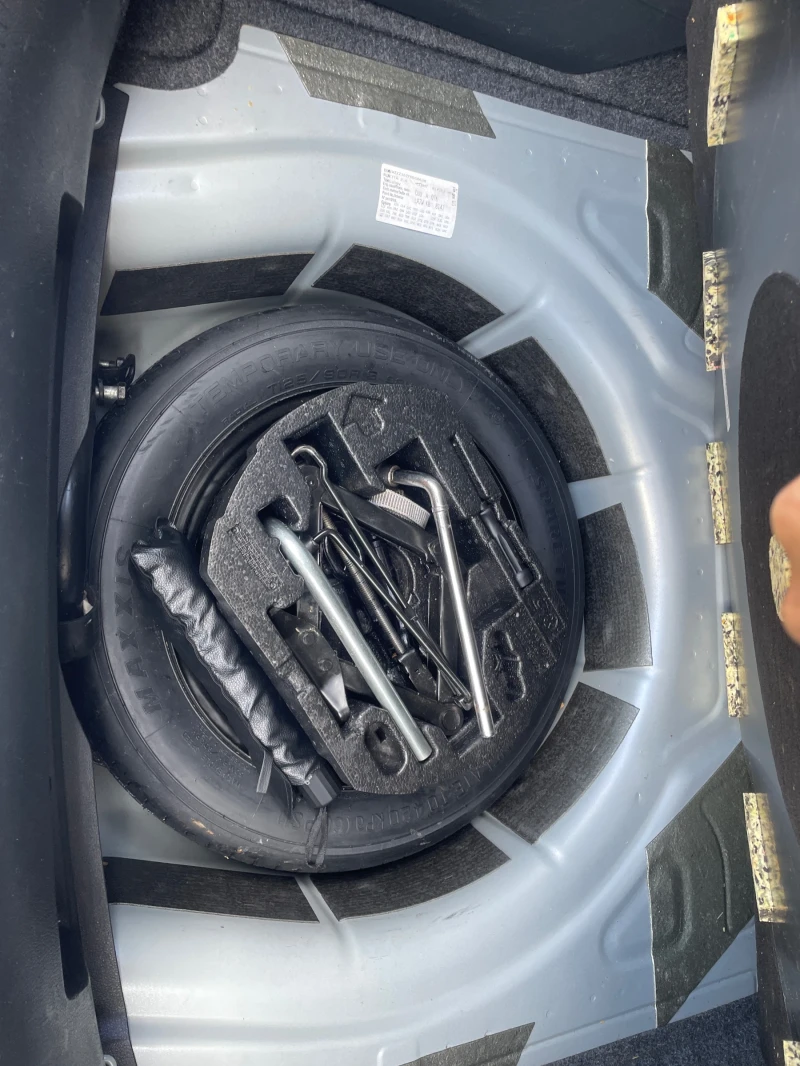 VW Jetta Facelift 2.0TDI EURO6, снимка 14 - Автомобили и джипове - 53200943