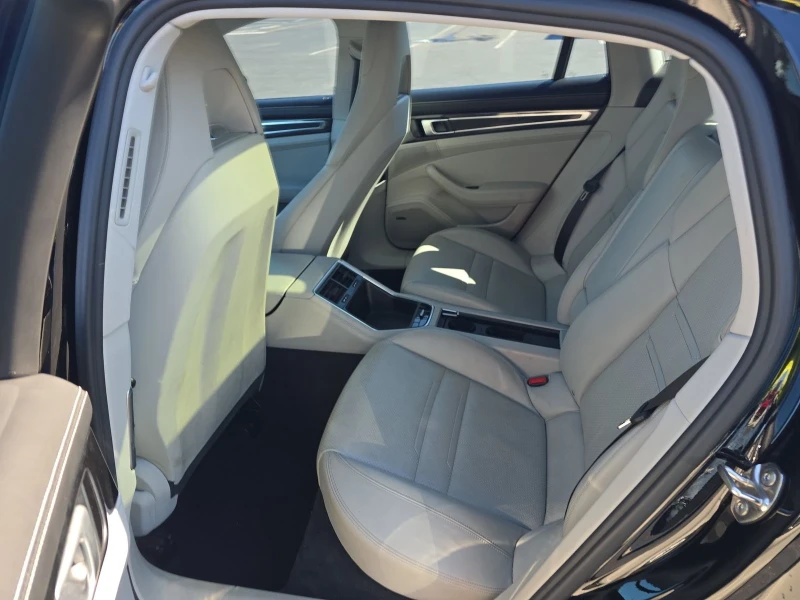 Porsche Panamera, снимка 13 - Автомобили и джипове - 53417458