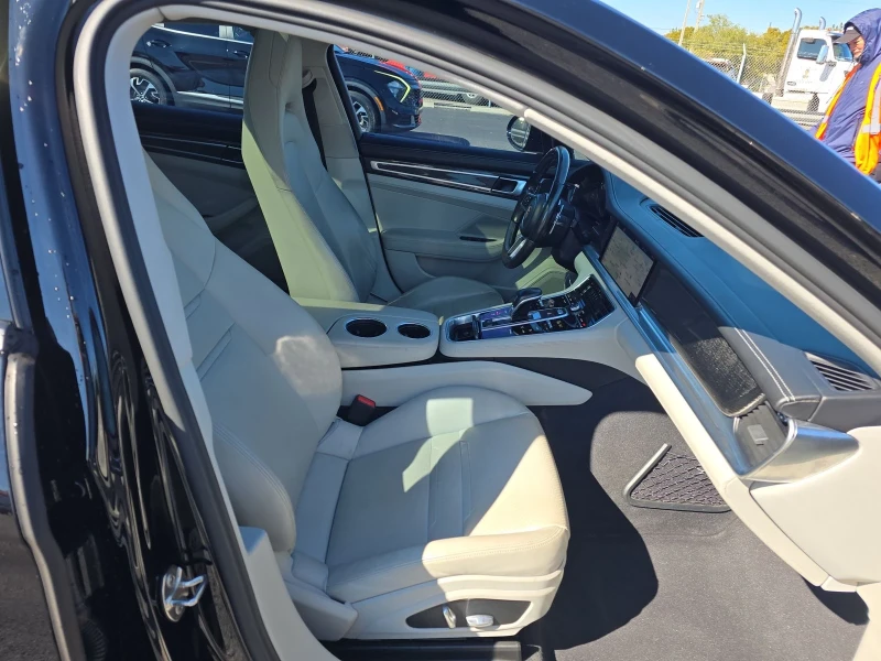 Porsche Panamera, снимка 8 - Автомобили и джипове - 53417458