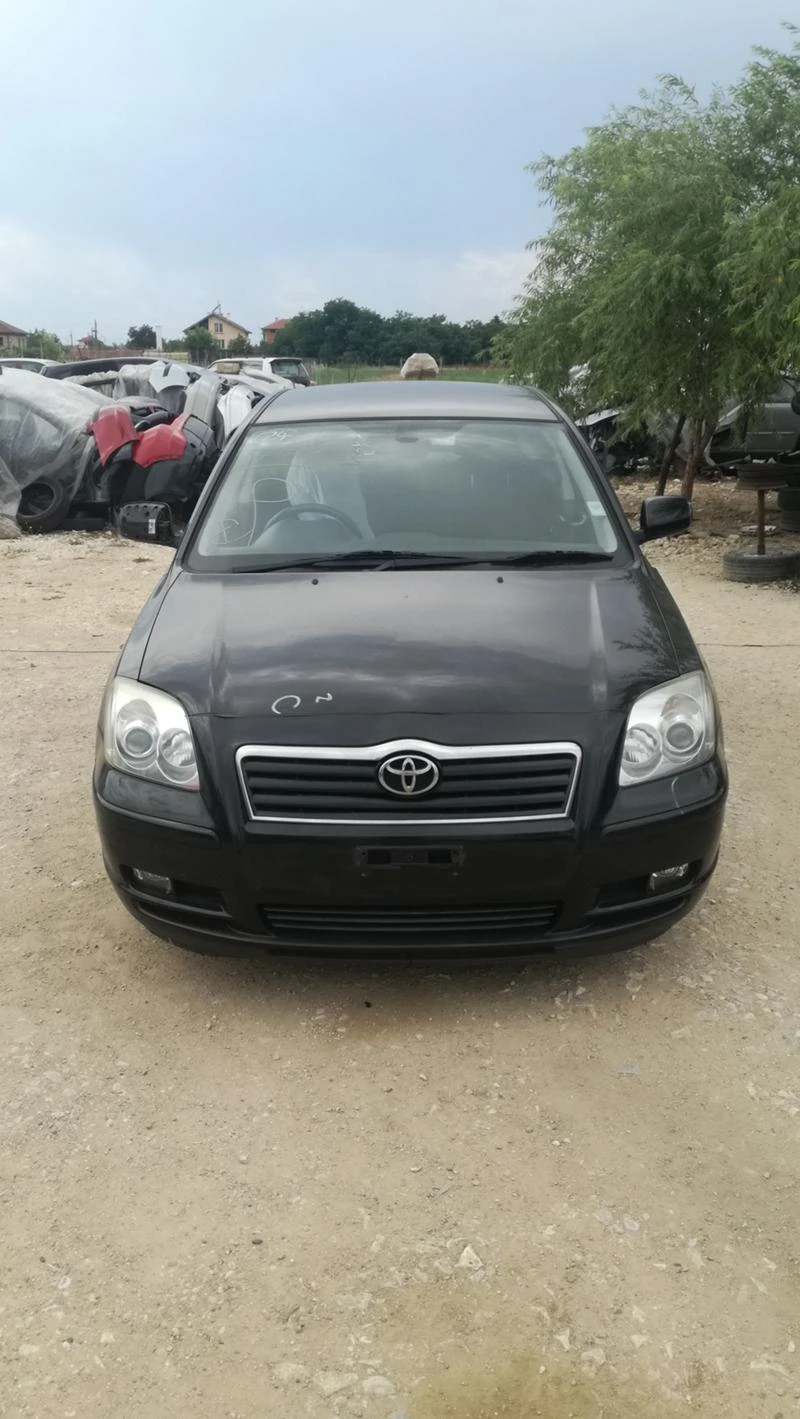 Toyota Avensis 2.2 D4D , снимка 1 - Автомобили и джипове - 21760376