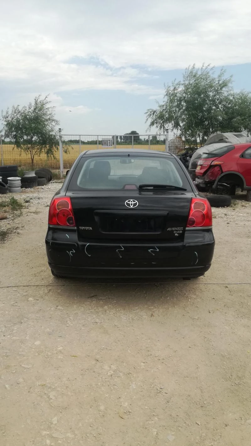 Toyota Avensis 2.2 D4D , снимка 3 - Автомобили и джипове - 21760376