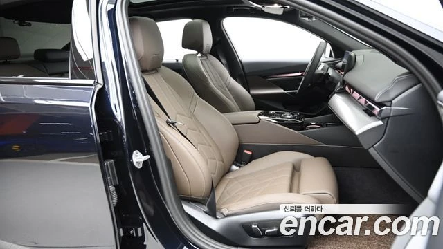 BMW i5, снимка 10 - Автомобили и джипове - 56282177