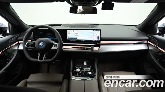 BMW i5, снимка 7 - Автомобили и джипове - 56282177