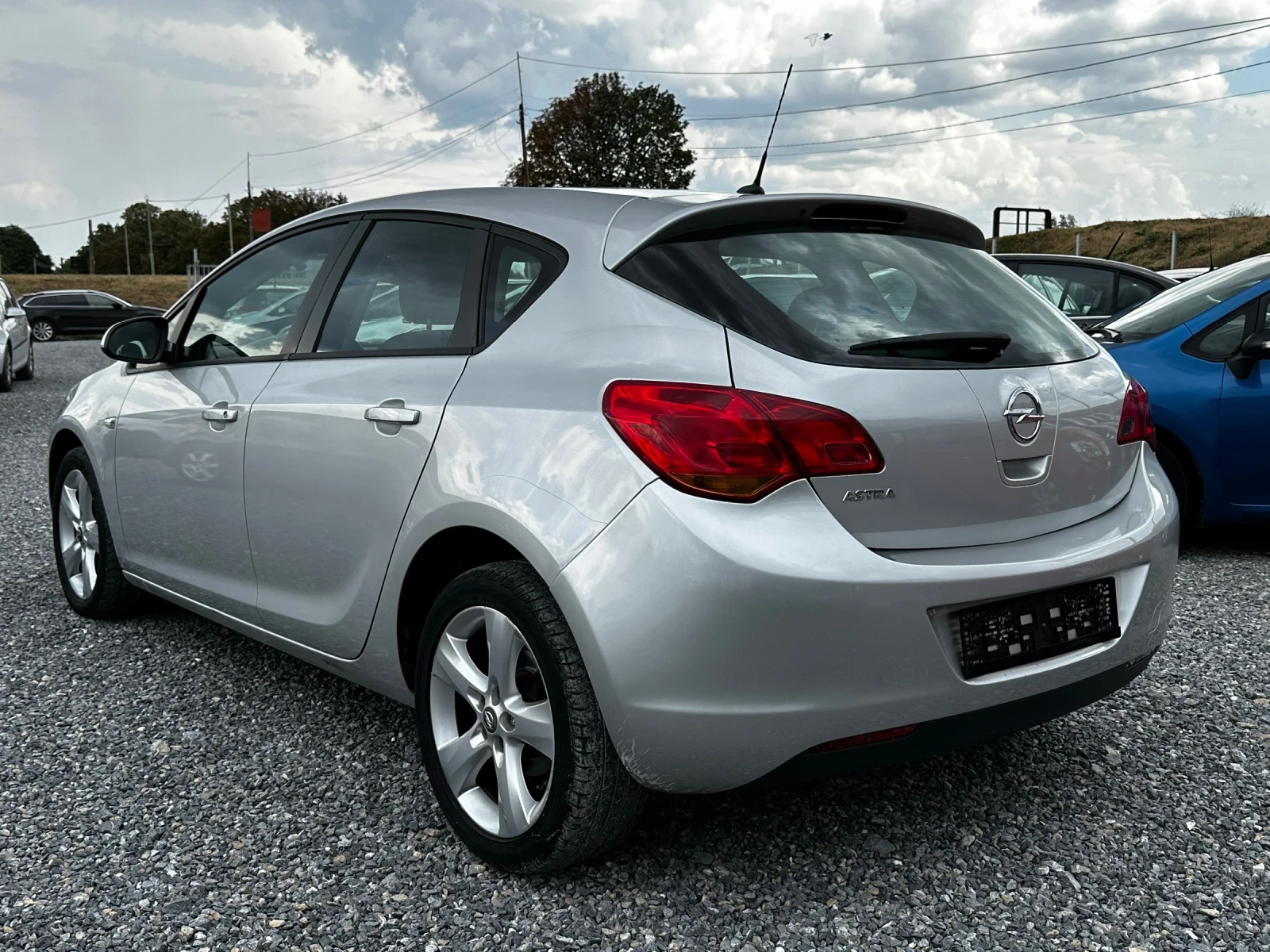 Opel Astra 1.4i EU5 - изображение 6