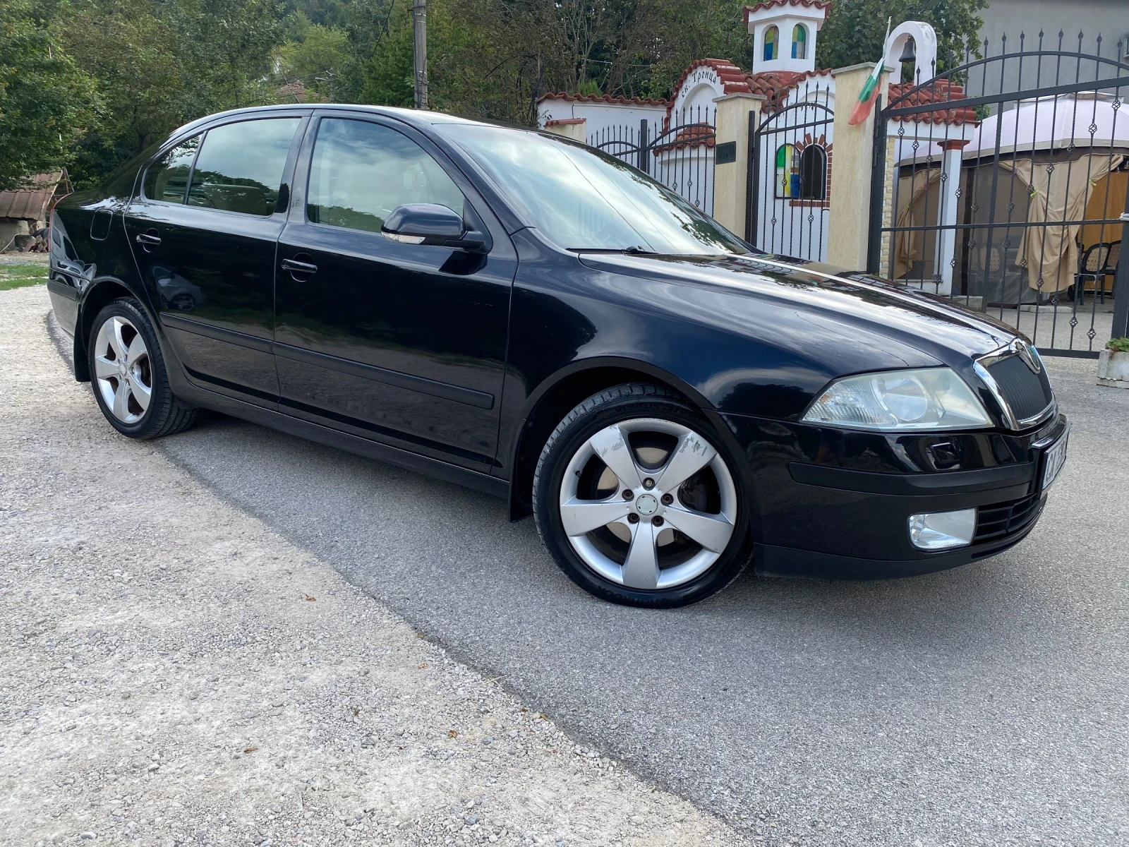 Skoda Octavia 2.0 DSG 140к.Laurin&Klement - изображение 3