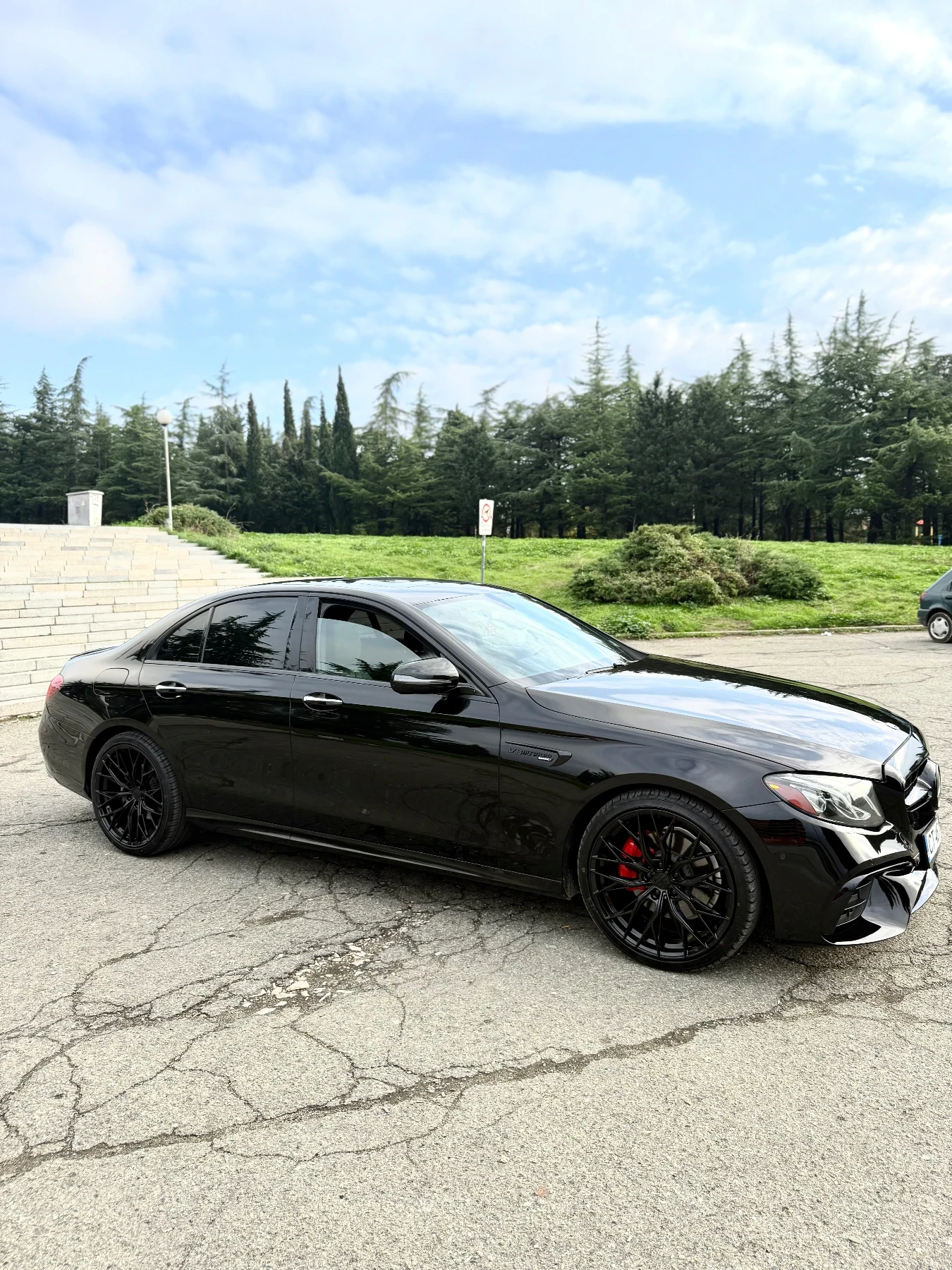 Mercedes-Benz E 300 AMG line-6.3 OPTIC - изображение 3