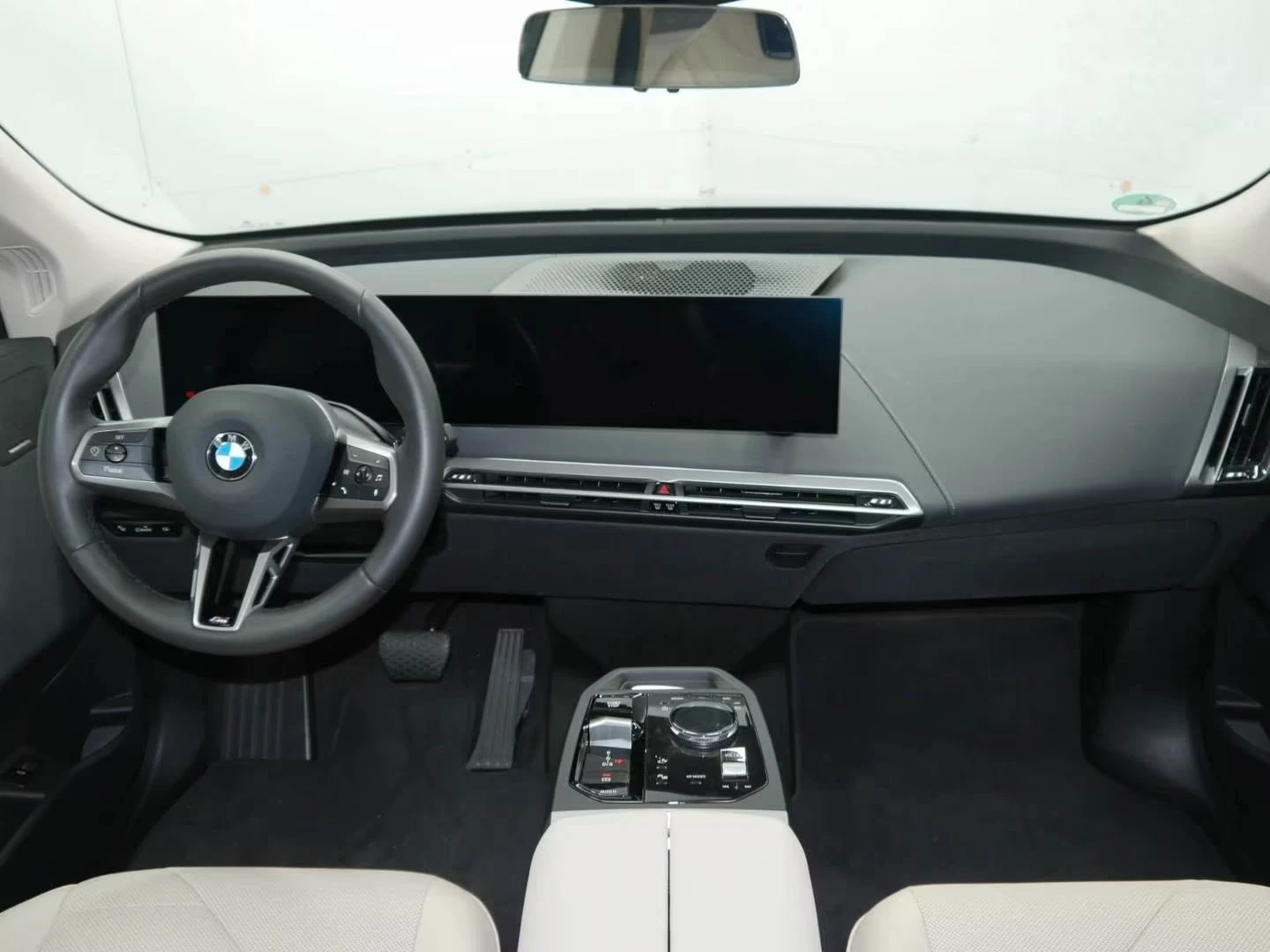 BMW iX xDrive50/523HP/SPORT/360/AHK/H&K/ACC/NAVI/LED/495g - изображение 6
