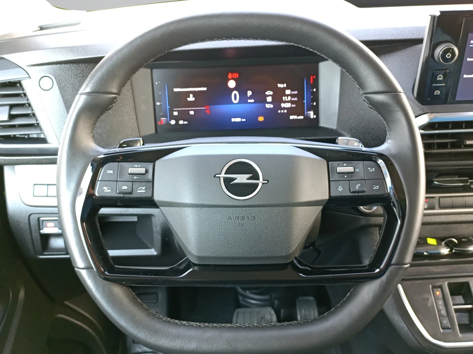 Opel Zafira LIFE 2.0 Diesel 177к.с. AT8, 8+ 1 места, снимка 11 - Автомобили и джипове - 53972831