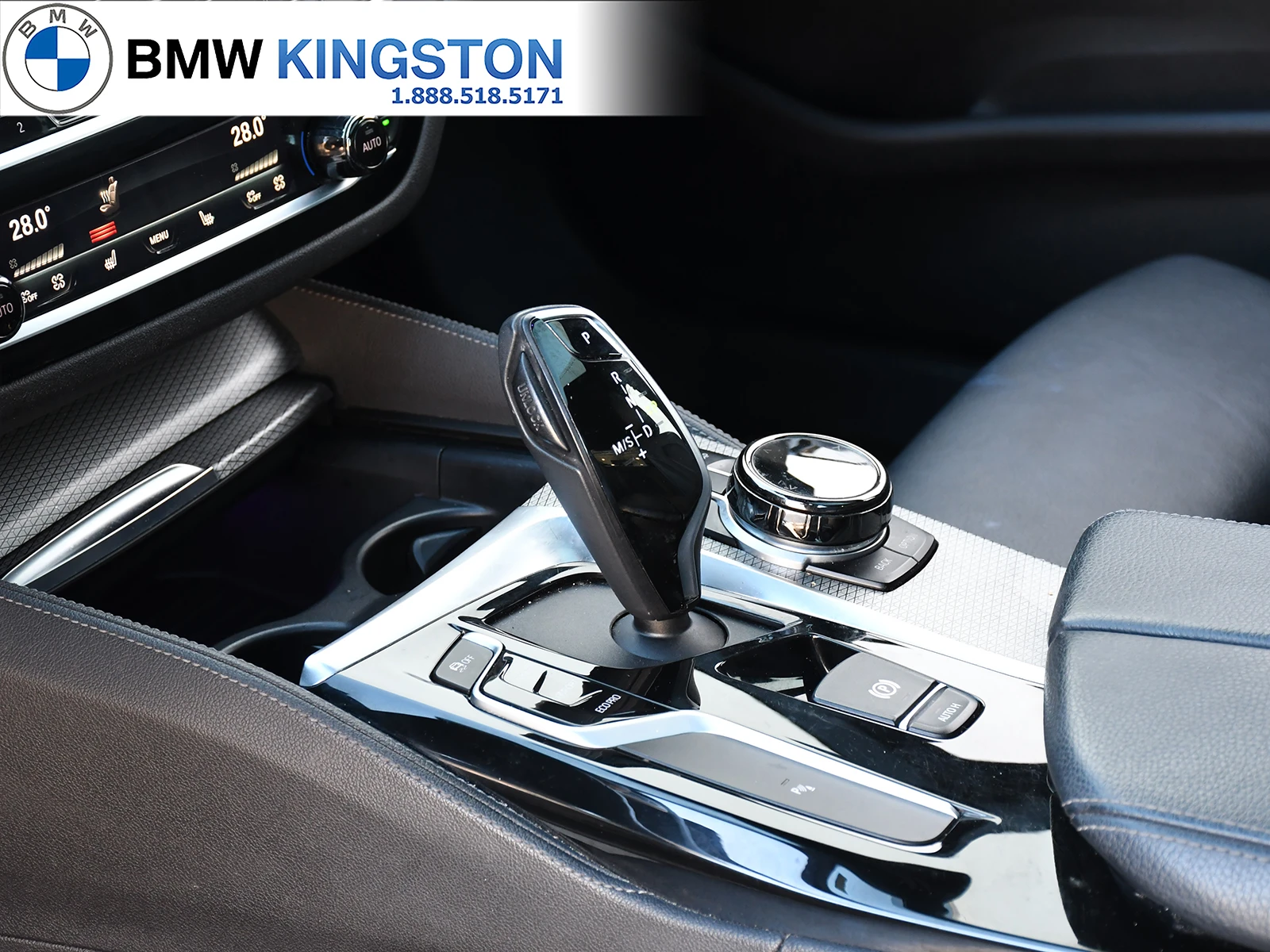 BMW 530 xDrive* АвтоКредит* (ЦЕНА ДО БГ), снимка 8 - Автомобили и джипове - 53989853