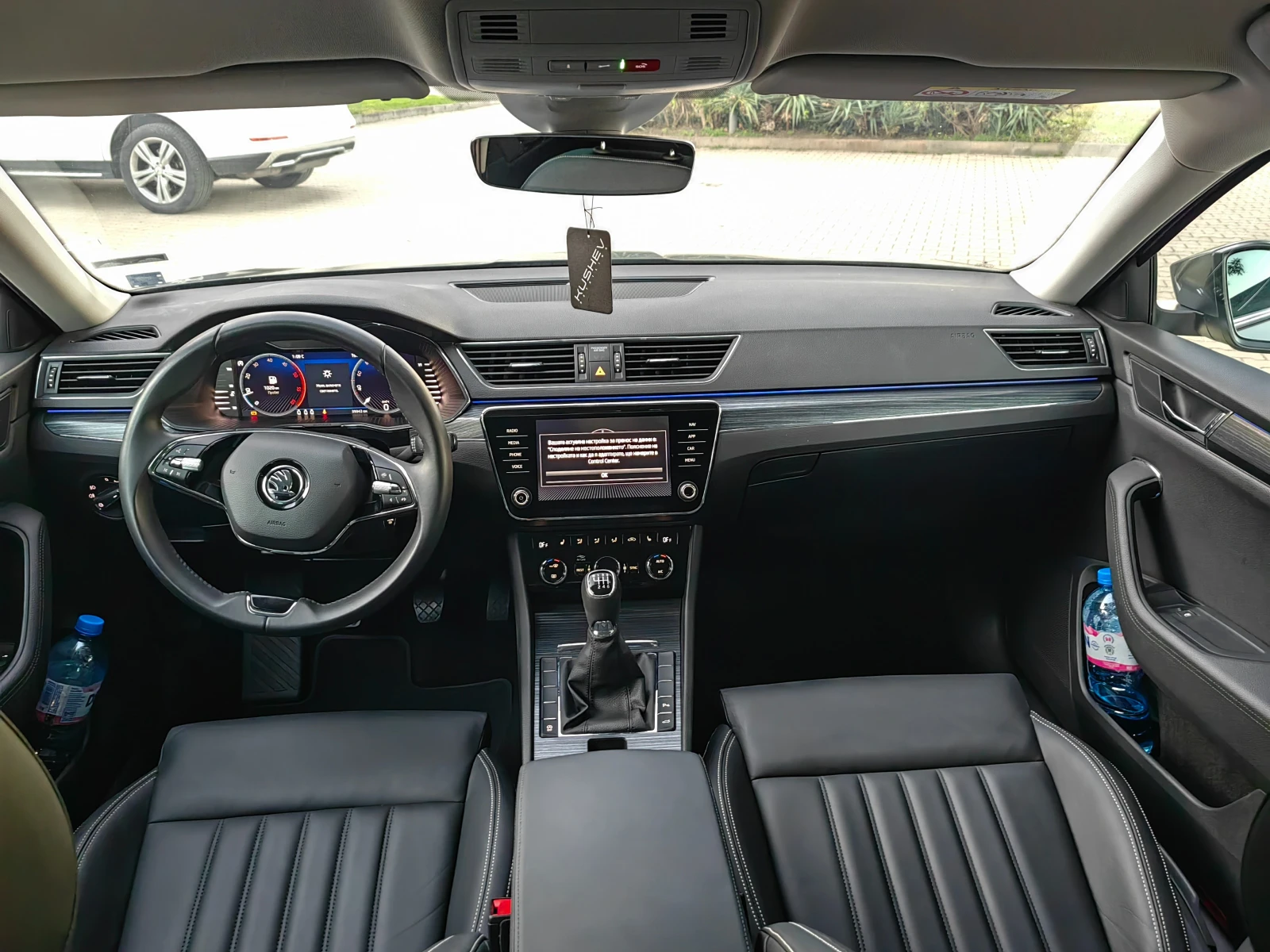 Skoda Superb 2.0TDI 39000km, снимка 11 - Автомобили и джипове - 56266831