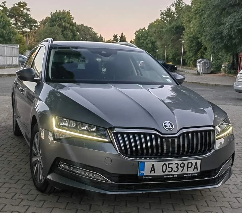 Skoda Superb 2.0TDI 39000km, снимка 6 - Автомобили и джипове - 56266831